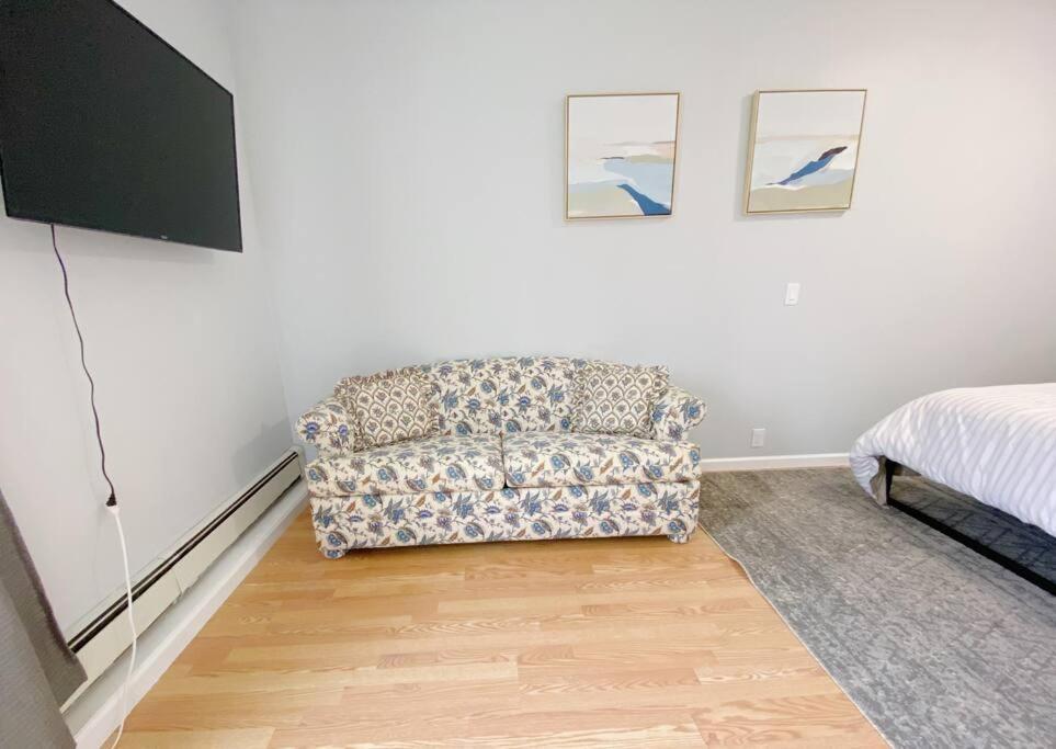 Private King Suite, L.i, Ny-hamptons To Nyc